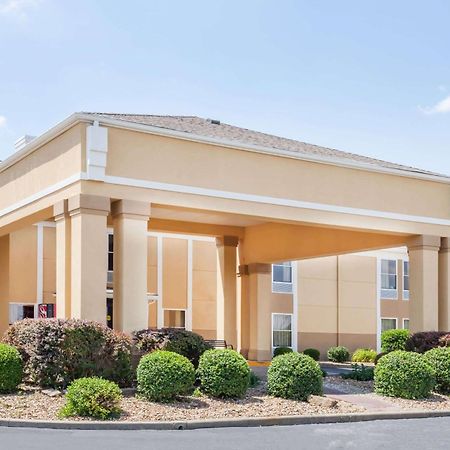 Super 8 By Wyndham Evansville North Stacer Exteriér fotografie