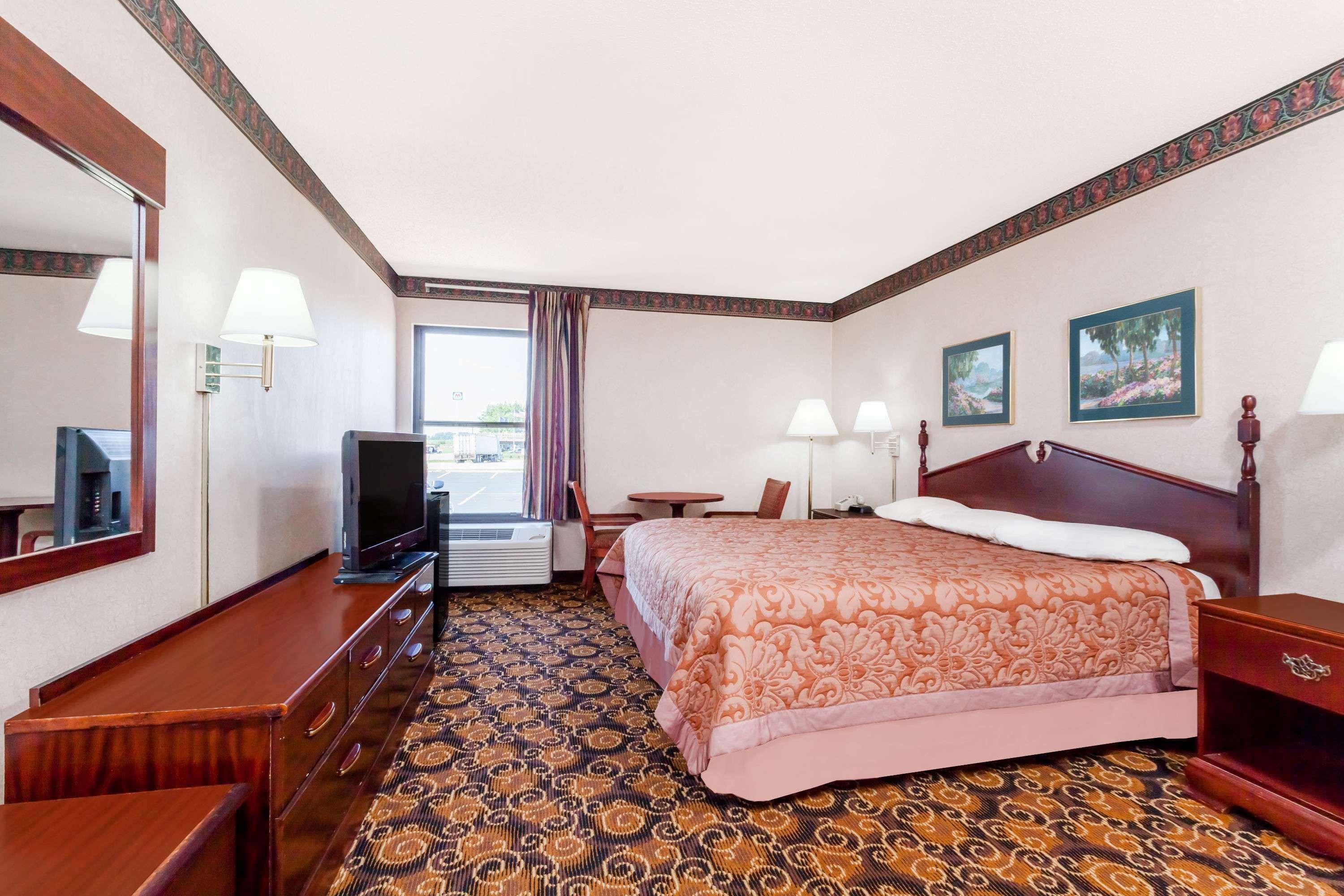 Super 8 By Wyndham Evansville North Stacer Exteriér fotografie